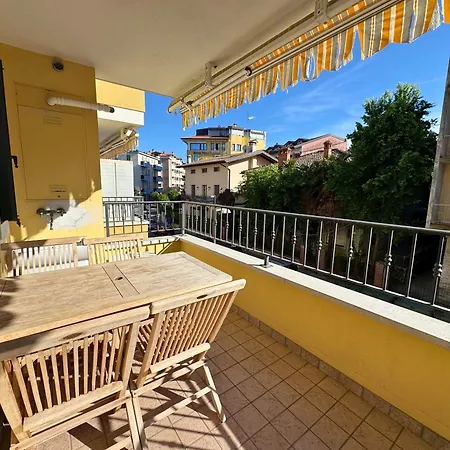 Casa Sonneninsel Daire Grado